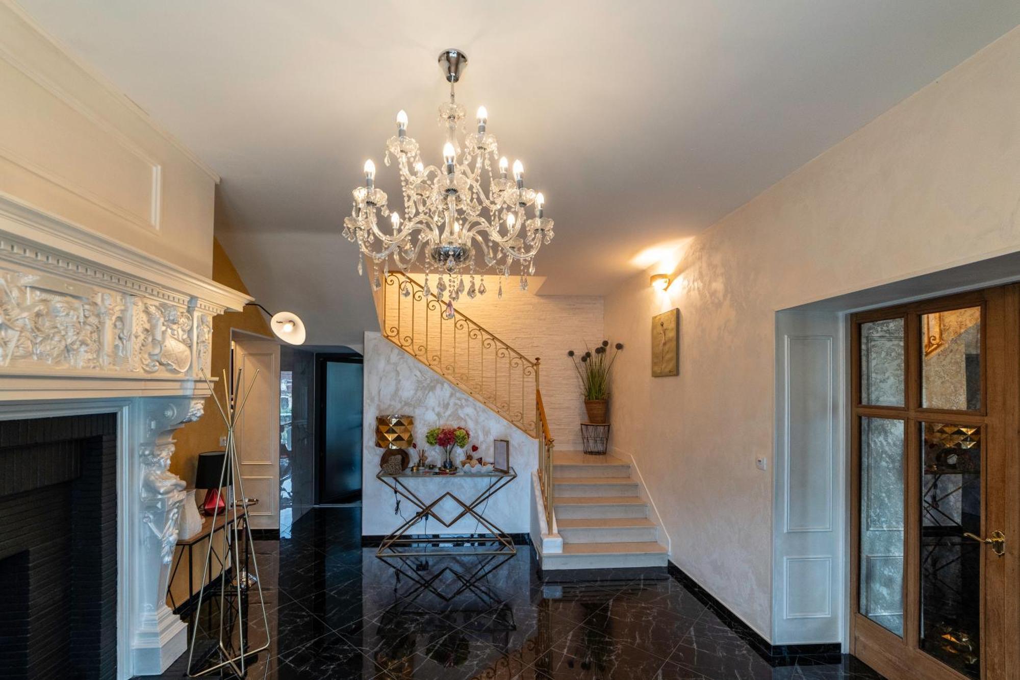 Les Etoiles Bed & Breakfast Tonnerre Luaran gambar