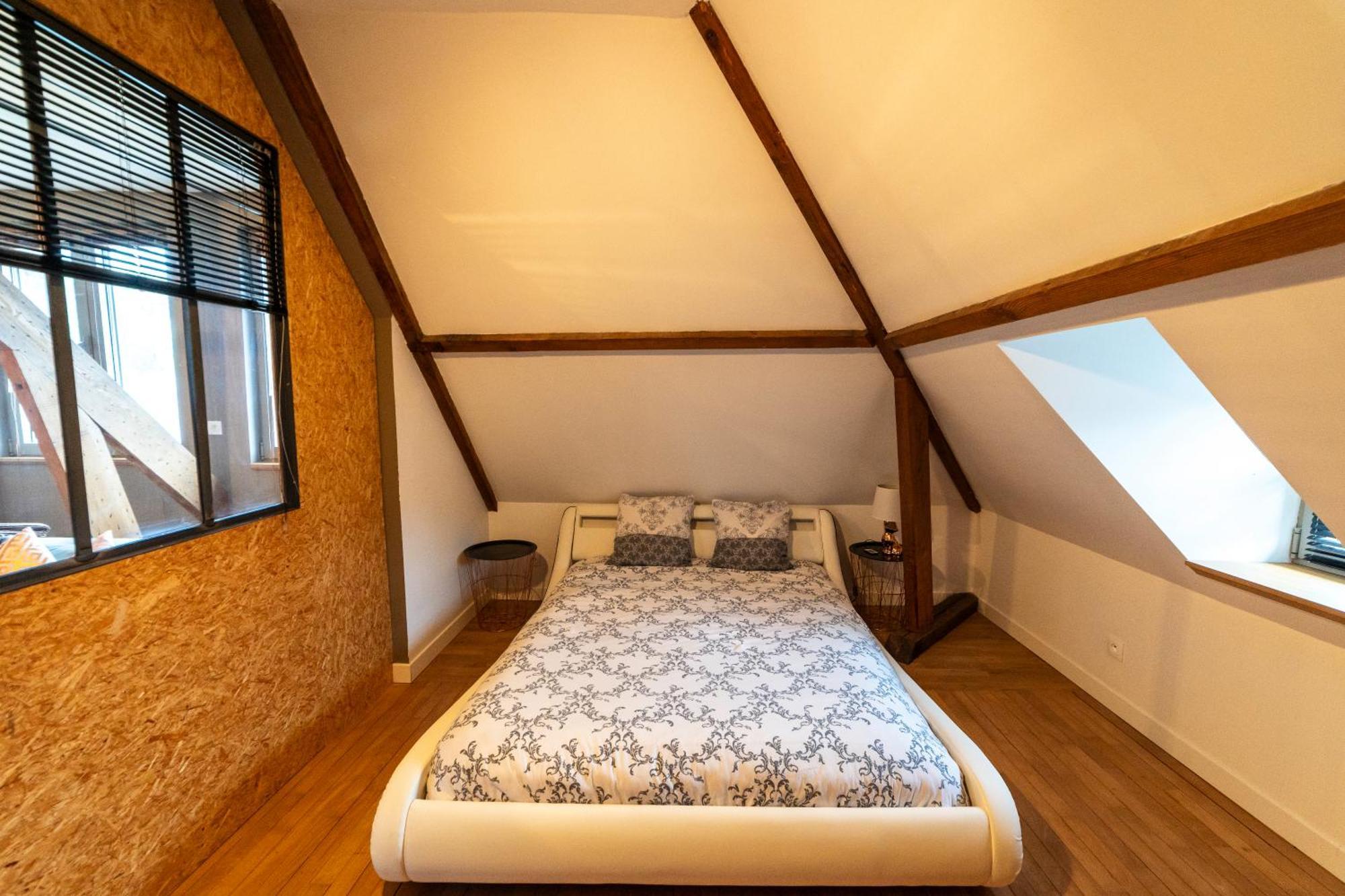 Les Etoiles Bed & Breakfast Tonnerre Luaran gambar