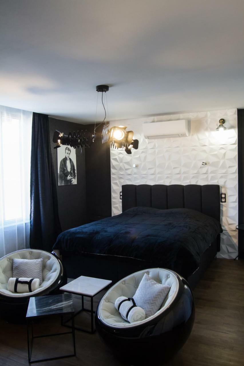 Les Etoiles Bed & Breakfast Tonnerre Luaran gambar